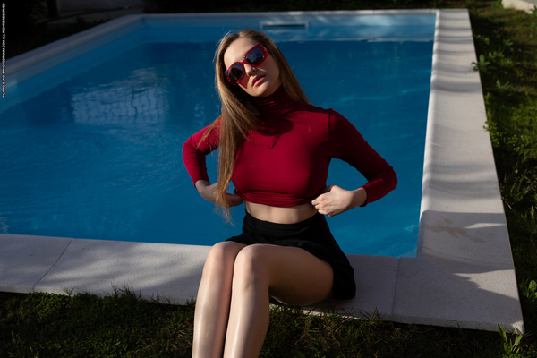 'Poolside Strip' with Gaia via Photodromm - Pic #01