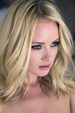 Chloe Via Digital Desire