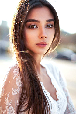 Stunning Brunette Beauty Maja Strojek