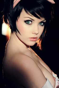 Mellisa Clarke Erotic Posing